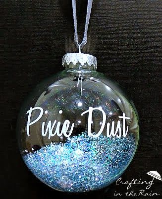 You guys remember how we took our kids to Disneyland  for the first time this summer?  I wanted something on our tree this year to remind us... Disney Ornaments Diy, Frozen Ornaments, Glitter Wallpaper Iphone, Disney Tree, Mickey Mouse Ornaments, Disney Christmas Decorations, Disney Christmas Tree, Disney Christmas Ornaments, Disney Ornaments