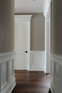 Beautiful molding on walls and around doors Gray Wainscoting White Walls, Door Pediment, Foyer Hallway, White Crown, Gray Walls, Crown Moulding, Wainscoting, Baseboards, Grey Walls