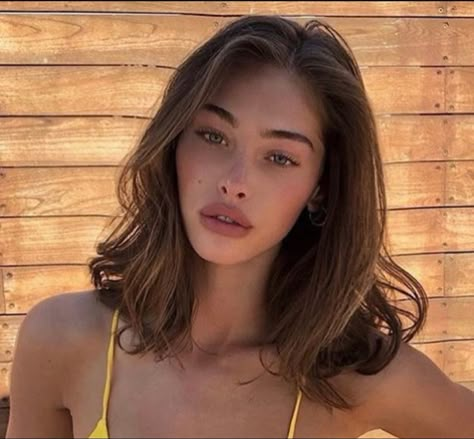 Long Face Short Hair, Long Face Haircuts, Brown Hair Inspo, Oval Face Haircuts, Summer Haircuts, Oval Face Hairstyles, Oval Face, Haircuts Straight Hair, Hair Inspiration Color