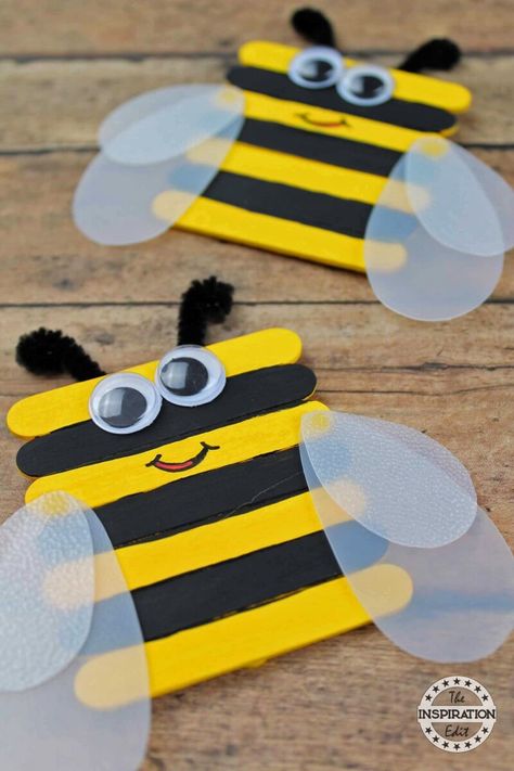 Super Easy Bumble Bee Preschool Craft · The Inspiration Edit Bumble Bee Craft, Popsicle Stick Crafts For Kids, Bee Craft, Bee Crafts For Kids, Bugs Preschool, Insect Crafts, Kids Craft Room, Preschool Craft, Bug Crafts