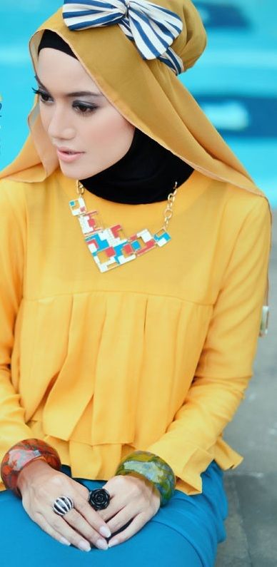 Muslima Hijab Styles | Trendy Hijab | Fashionable Hijab Scarves | Photographs of Women in Hijab Women In Hijab, Photographs Of Women, Peach Maxi Dresses, Hijabista Fashion, Iranian Fashion, Hijab Collection, Islamic Dress, Hijab Styles, Hijab Scarf