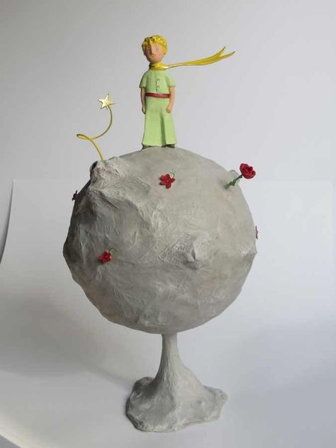 Paper Mache Art, Paper Mache Sculpture, Paper Mache Crafts, Easy Diy Art, The Little Prince, Paper Clay, Cute Crafts, Paper Mache, Art Toy