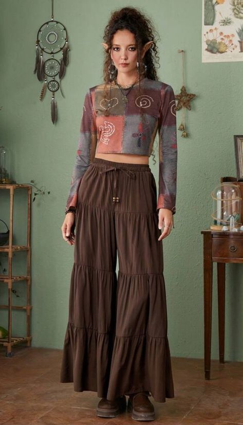 Faerie Grunge, Witch Comic, Fairy Grunge Outfit, Rose Ideas, Witchy Outfits, Forest Fashion, Hippie Goth, Witch Vibes, Hippie Fashion