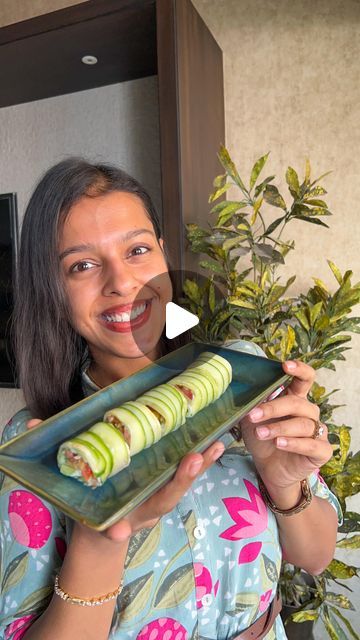 Chef Kirti Bhoutika on Instagram: "Walking into a hot summer with refreshing salads! 🌞 These Asian-inspired CUCUMBER ROLL UPS are my secret to never get bored with my salad game. 
This dish deserves a spotlight on a restaurant menu! 🥗🥒❤️🤤

Recipe in comments! 

[summer salads, summer, salads, salad recipe, healthy lunch, meal ideas, healthy eating, cucumber salad]" Great Picnic Food Ideas, Special Lunch Ideas, Snacks For Picnic, Lunch Party Menu, Sandwich Recipes Vegetarian, Lunch Meal Ideas, Cucumber Recipes Healthy, Sauteed Zucchini Recipes, Cucumber Salad Recipes