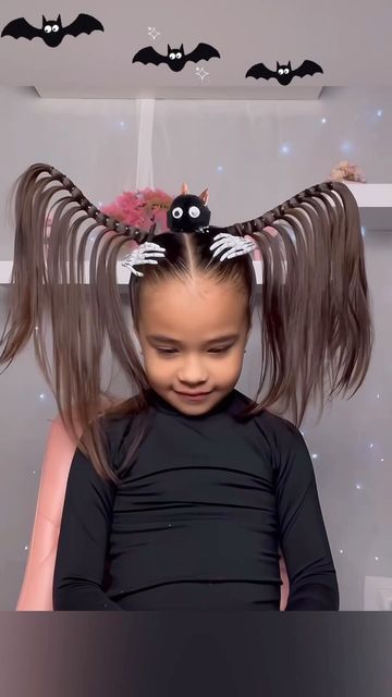 Party & Event Inspiration by Annie Harutoonian on Instagram: "Halloween hairstyle inspo for your next party 🦇🧡 by @mia.peinadoss #theeventcollectivex #halloweenhairstyles" Girls Halloween Hairstyles, Halloween Hair Styles, Halloween Hairstyle, Festive Hairstyles, Halloween Hairstyles, Girl Hairdos, Fancy Hair, 2023 Halloween, Crazy Hair Day