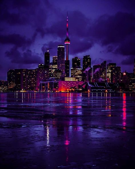 Cityscape Night Photography, Cities At Night Aesthetic, Night Aesthetic Toronto, Toronto City Aesthetic, Toronto Night Aesthetic, Night Time City Aesthetic, Toronto At Night, Night City Skyline, Night Toronto