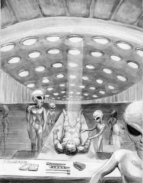 Alien Experiment, Near Human Alien, Alien Experiments On Humans, Alien Invasion Art, Universal Monsters Art, Speculative Biology Alien, Alien Photos, Ufo Art, Alien Abduction