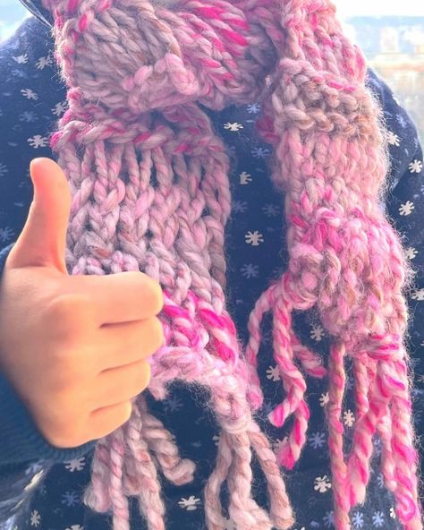 #muffler #woolenmuffler #winter #fashion Fingerless Gloves, Arm Warmers, Cute Art, Winter Fashion, At Home, Clothes, Art