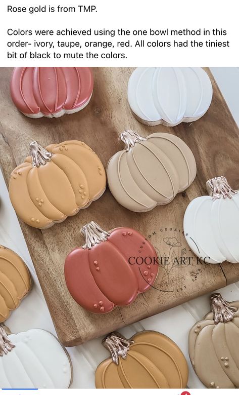 Pumpkin Sugar Cookies Decorated, Thanksgiving Cookies Decorated, Pumpkin Cookies Decorated, Cookie Photography, Fall Decorated Cookies, Halloween Sugar Cookies Decorated, Pumpkin Sugar Cookies, Halloween Cookies Decorated, Royal Iced Cookies