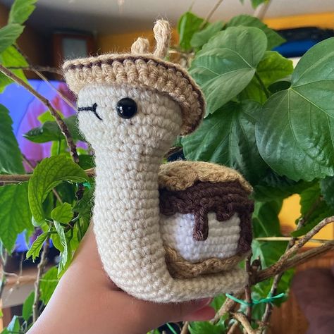 Smores Snail Crochet Pattern Crochet Smores Amigurumi - Etsy Australia Crochet Smores, Crochet Food Animals, Snail Crochet Pattern, Snails Recipe, Crochet Food, Yarn Sizes, Craft Fair, Thread Crochet, Half Double Crochet