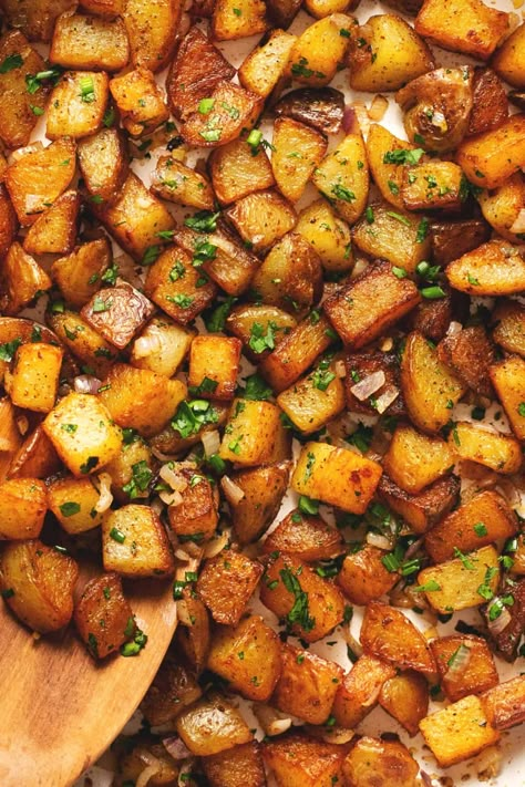 Home Style Potatoes, Potato Seasoning Recipe, Home Fries Breakfast, Quick Breakfast Potatoes, Homemade Breakfast Potatoes, Fried Breakfast Potatoes, Breakfast Potatoes Skillet, Chicken Tortillas, Crispy Breakfast Potatoes