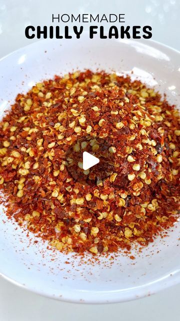 How To Make Chili, Chilli Flakes, Chili Flakes, Homemade Recipes, Chili, Make It, At Home, Canning