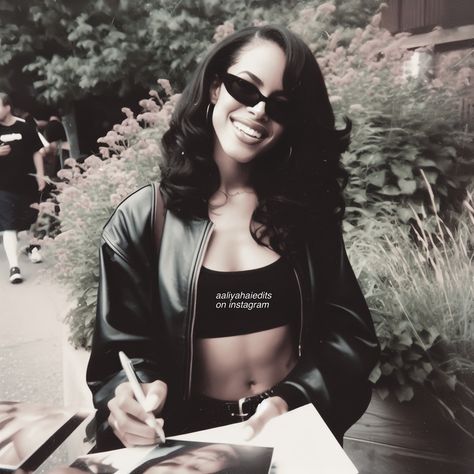 Aaliyah Wallpaper Iphone, Aaliyah Wallpaper, Black Femininity Aesthetic, Aaliyah Hair, Femininity Aesthetic, Trippy Iphone Wallpaper, Eddie Guerrero, 90s Rap, Black Femininity