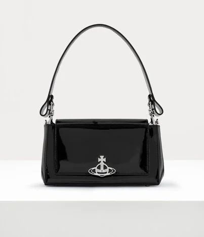 Black Vivienne Westwood, Vivienne Westwood Bags, Tas Fashion, Punk Inspiration, Medium Handbags, Fancy Bags, Underarm Bag, Pretty Bags, Cute Bags