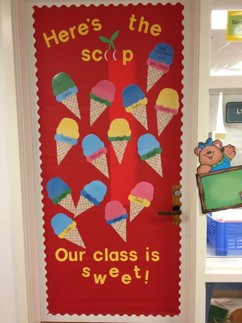 Preschool Door/Bulletin Board  - variation of someone else's - thanks for the idea! Door Classroom, Preschool Door, Door Bulletin Boards, Spring Door Decoration, Summer Bulletin Boards, Valentine Door Decorations, School Door Decorations, Preschool Bulletin, Preschool Bulletin Boards