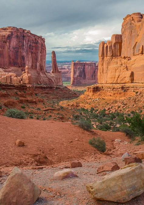 Arches National Park Wallpaper, Canyonlands National Park Photography, National Park Landscapes, Arches National Park Aesthetic, Moab Utah Aesthetic, Moab Aesthetic, Moab Photography, Arches National Park Photography, Arches National Parks