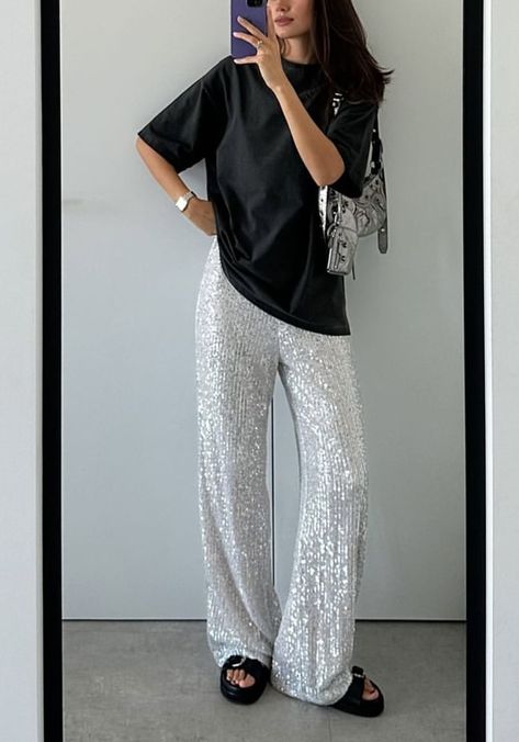 Silver Sparkly Pants Outfit, Sparkle Pants Outfit New Years, Silver Summer Outfit, Sequin Pants Casual Outfit, Grey Sequin Pants Outfit, Silver Bottoms Outfit, Sequin Pants Outfit Casual, Silver Sequin Pants Outfits, Sparkly Pants Outfit