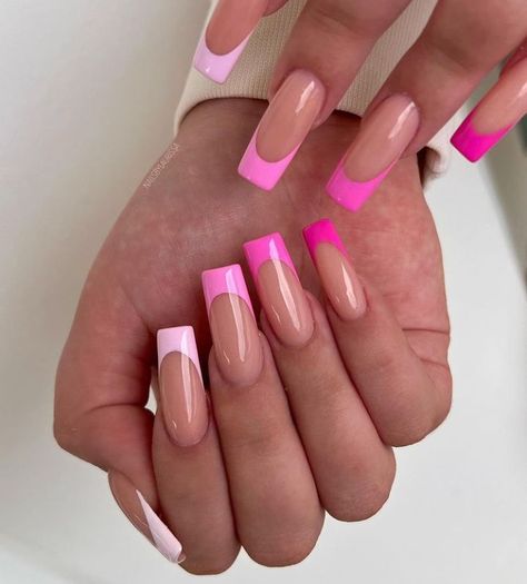 Pink French Tip Nails - Summer Nail Ideas to Copy Pink French Tip Nails, Grad Nails, Pink French Tip, Pink Concert, Summer Nail Ideas, Long Square Nails, Beige Nails, Smink Inspiration, Pink French