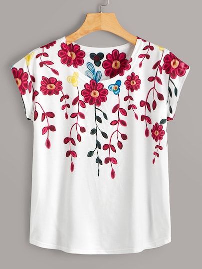 Product name: Floral Print Tee at SHEIN, Category: T-Shirts Painting On White T Shirt, Floral Print T-shirt For Summer, Hand Painted T Shirts, Cute Floral Embroidery T-shirt For Summer, T Shirt Painting Ideas, Casual Red T-shirt With Floral Embroidery, Casual Multicolor T-shirt With Floral Embroidery, Casual Cotton Hand Painted T-shirt, Fabric Paint Shirt