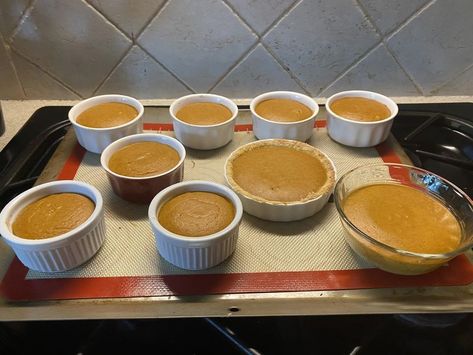 Weight Watchers New Plan 2024 | 1 point Crustless Pumpkin Pie for the dessert, whole family loves it taste so good 😋😍😍 | Facebook Crustless Pumpkin Pie Recipe, Pot Pie Soup Recipe, Pumpkin Pie Ingredients, Crustless Pumpkin Pie, Chicken Pot Pie Soup, Weight Watchers Recipes, Points Recipes, Patties Recipe, Thanksgiving Food Desserts