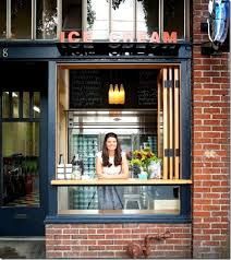 cute storefronts - Google Search Places To Eat In Seattle, Mini Cafeteria, Small Coffee Shop, Gelato Shop, Cafe Shop Design, Small Cafe, Shop Fronts, Coffee Shop Design, Cafe Interior Design