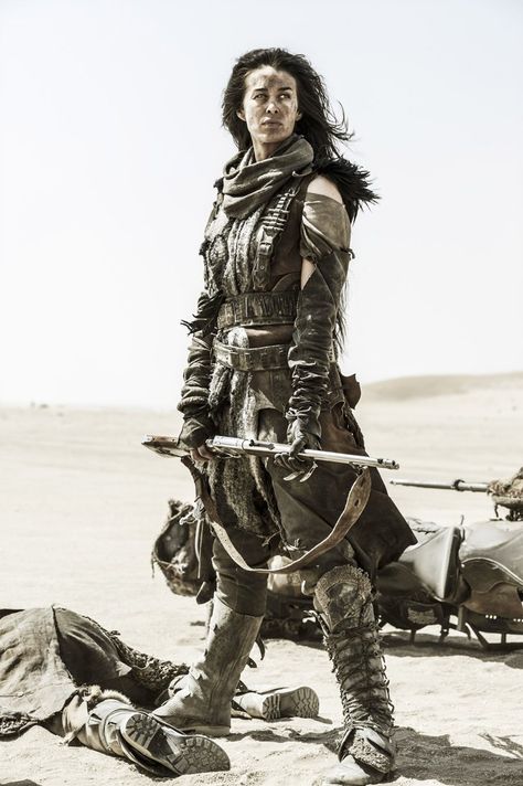 Mad Max Costume, Megan Gale, Imperator Furiosa, Wasteland Warrior, Post Apocalyptic Costume, Post Apocalyptic Fashion, Apocalyptic Fashion, Mad Max Fury, Mad Max Fury Road