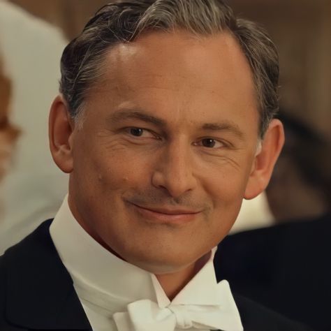 Titanic Movie Characters, Thomas Andrews Victor Garber, Thomas Andrews Titanic, Mr Andrews Titanic, Victor Garber Titanic, Victor Webster Actor, Titanic Screencaps, Victor Garber, Thomas Andrews