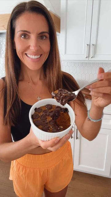 Lindsay Dawn, Lindsay Usich, Lindsay Keosayian, Lindsay Lister, Paris And Lindsay, Spiced Chocolate, Single Serve Desserts, Healthy Foodie, Baked Oatmeal