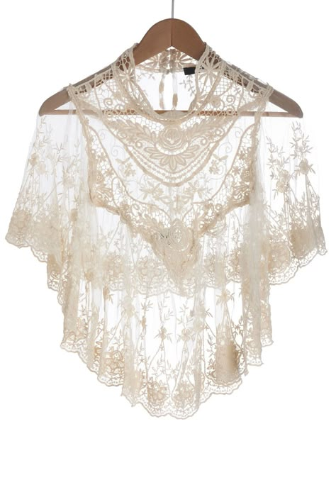 Laced Cape in Ivory Pretty Blouses For Women, Lace Cape, Bohol, Linens And Lace, Pretty Blouses, Lace Shawl, Looks Street Style, Vintage Short, Women's Blouses