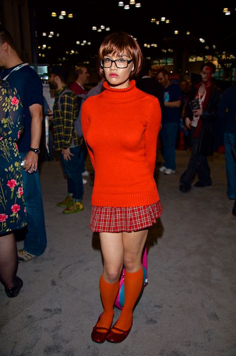 Velma Velma From Scooby Doo, Velma Halloween Costume, Velma Costume, Scooby Doo Costumes, Velma Cosplay, Velma Scooby Doo, Daphne And Velma, Scooby Snacks, Pretty Redhead