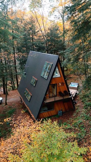 346K views · 39K likes | Dunlap Hollow on Instagram: "Our luxury A-Frame cabin tucked away in Hocking Hills, Ohio🤩 Do you need this A-Frame in your life?👀 🏷 • • • #cabin #cabinstay #cabingetaway #cabinretreat #cabininthewoods #hockinghills #hockinghillsohio #hockinghillscabin #hockinghillscabins" Hocking Hills Cabins, Hocking Hills Ohio, Frame Cabin, Hocking Hills, Getaway Cabins, Luxury Cabin, A Frame Cabin, Cabin In The Woods, A Frame