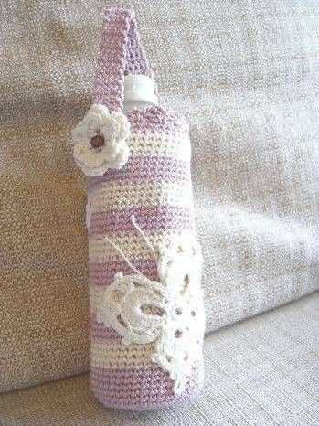 Crochet School Supplies, Crochet Flower Bag, Crochet School, Crochet Water Bottle Holder, Crochet Design Pattern, Kawaii Crochet, Crochet Handbags Patterns, Learn How To Crochet, Flower Bag