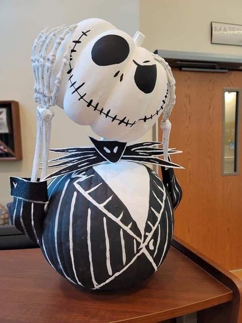 Urology Pumpkin Decorating, Painted Skeleton Pumpkin, Painted Pumpkin Ideas Based On Books, Contest Pumpkin Decorating, Pumkin Contest Idea, Beetlejuice Pumpkin Decorating Contest, Best Painted Pumpkins, Hot Glue Pumpkin Designs, Pumpkin Painting Creative Ideas