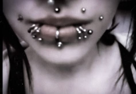 Lip Piercings, Face Piercings, Cool Piercings, Facial Piercings, Cute Piercings, Lip Piercing, Body Modifications, Piercing Tattoo, Body Mods