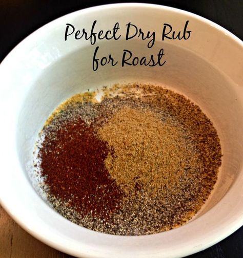 Add a new flavor to a traditional roast with this awesome dry rub. (Hint: You already have all the ingredients in your kitchen.) Grilled Brisket Recipes, Rub For Pork Ribs, Roast Seasoning, Grilled Brisket, Recipe For Roast, Beef Rub, Beef Seasoning, Dry Rub For Chicken, Homemade Dry Rub