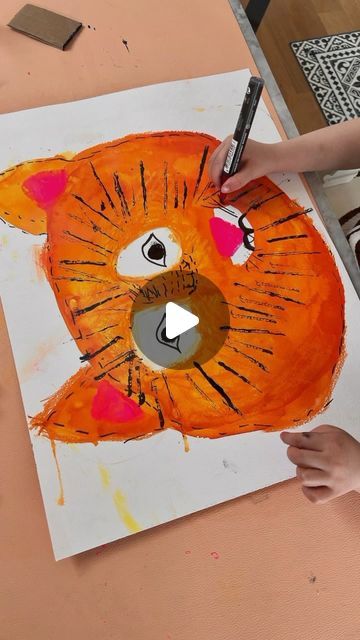 Tiger Art Project, Tiger Drawing For Kids, Adaline Art, Art Education Projects, Tiger Kids, Art Teaching, Zurich Switzerland, Old Paintings, Great Job