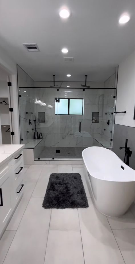 Modern House Bathroom Design, Pretty Modern Houses Interior, Luxury Apartment Aesthetic Bathroom, Future Home Goals, Pinterest House Ideas, Future Home Ideas Modern, Future Home Must Haves, Modern House Design Bathroom, Modern Bathroom Inspo Aesthetic