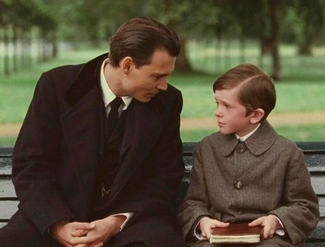 Finding Neverland Finding Neverland Johnny Depp, Finding Neverland Movie, Johnny Movie, Terra Do Nunca, Finding Neverland, Freddie Highmore, Johnny Depp Pictures, The Neverending Story, Kate Winslet