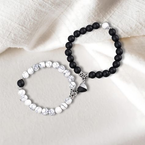 Celebrate your bond with these elegant matching bracelets 💕 ✅ PREMIUM QUALITY & ADJUSTABLE FIT - Crafted with 8mm natural stone beads, this couples bracelet offers both durability and comfort. The adjustable design ensures a secure fit for any wrist, making it perfect for everyday wear. Built to last, it won't break easily, allowing you to cherish it for years to come. These matching bracelets for couples are the perfect way to celebrate your connection 🤍, whether you're looking for a meaningf Bracelet Ideas For Couples, Bracelet Pour Couple, Matching Bracelets For Couples, Matching Jewelry For Couples, His And Hers Bracelets, Jewelry For Couples, Girlfriend Bracelet, Bracelets For Couples, Relationship Bracelets