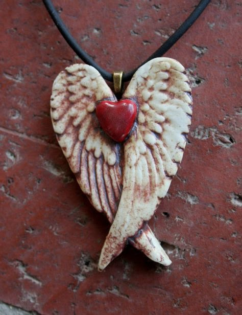 Wooden Wings, Dekoratívne Vence, Turquoise Heart, Clay Ornaments, Clay Jewelry Diy, Clay Art Projects, Star Moon, Diy Clay Crafts, Mix Media