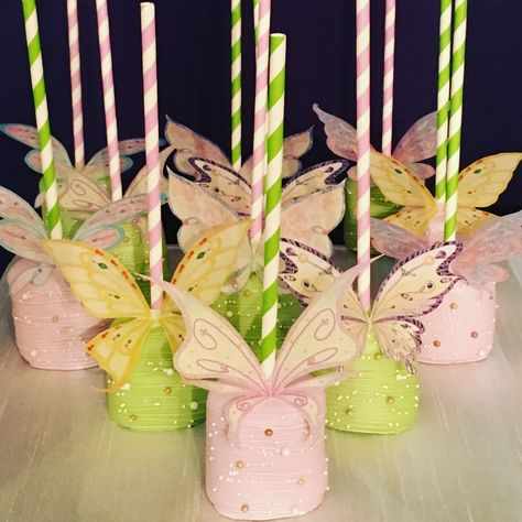 Fairy Garden Candy Table, Fairy Birthday Party Treats, Enchanted Forest Strawberries, Tinkerbell Party Treats, Enchanted Forest Dessert Table Sweets, Enchanted Forest Snack Table, Enchanted Forest Theme Birthday Cake, Fairy Desert Table, Enchanted Forest Theme Treats