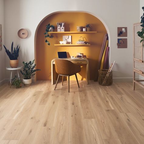 BLONDE OAK - room Coretec Blonde Oak, Coretec Vinyl Plank Flooring, Oak Vinyl Plank Flooring, Vinyl Wood Flooring, Airbnb Ideas, Flooring For Stairs, Lvp Flooring, Durable Flooring, Best Flooring