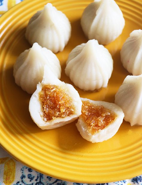 modak recipe Steamed Modak Recipe, Coconut Modak Recipe, Easy Modak Recipe, Modak Indian Sweet, Modak Sweet, Ukadiche Modak, Mithai Recipe, Ganesh Chaturthi Festival, Lord Sri Krishna