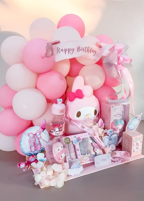 Celebrate in style with our Sanrio-themed birthday hampers! Featuring all things 'My Melody' in pink, complete with balloons. Perfect for making any kid's birthday extra special. 🎈🎀🎉 #BirthdayHampers #Sanrio #MyMelody #Giftology #GiftoKids Sanrio Birthday Party Activities, My Melody Party Ideas, My Melody Birthday Theme, My Melody Birthday Party, Sanrio Birthday Party, My Melody Birthday, Sanrio Birthday, Butterfly Birthday Theme, Sanrio Mymelody