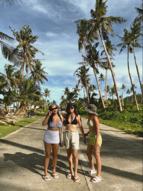 Siargao Island Photography, Siargao Outfit Ideas, Siargao Outfit, Siargao Photography, Coron Philippines, Philippines Destinations, Vacay Mood, Beach Photo Inspiration, Siargao Island