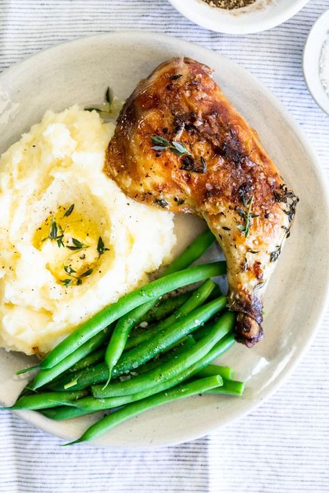 Chicken Mashed Potatoes Green Beans, Roasted Chicken With Mashed Potatoes, Roasted Chicken And Mashed Potatoes, Roast Chicken And Mashed Potatoes, Chicken And Mashed Potatoes Dinner Ideas, Chicken Mashed Potatoes Meals, Mash And Chicken, Mashed Potato And Chicken, Mashed Potatoes Dinner Meals