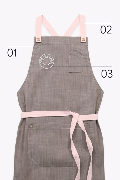 Boutique Uniform Ideas, Cafe Apron Design, Apron Coffee Shop, Bakery Uniform Ideas, Coffee Shop Uniform, Coffee Shop Apron, Uniform Styling, Apron Uniform, Cafe Uniform