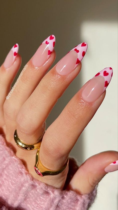 Pink Round Nails Design, Round Nails Acrylic, V Day Nails, Nails Round, Year Nails, Nails Valentine, Nails Valentines, Valentine Nails, Easy Nails