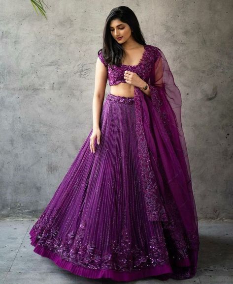 Girls Frocks, Indian Bridesmaid Dresses, Stylish Baby Girls, Designer Bridal Lehenga Choli, Crop Top Lehenga, Lehenga Saree Design, Simple Lehenga, Half Saree Lehenga, Wedding Lehenga Designs