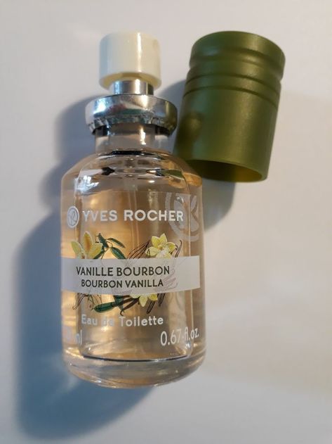 Fragrances Perfume Woman, Perfume Collection Fragrance, La Rive, Pretty Skin Care, Perfume Scents, Perfume Lover, Bath And Body Care, Yves Rocher, روتين العناية بالبشرة